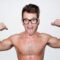 El diseñador Brad Goreski se desnuda para Terry Richardson