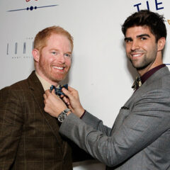 Jesse Tyler Ferguson de ‘Modern Family’ se ha casado con su novio Justin Mikita