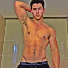 ¡Nick Jonas ha crecido!