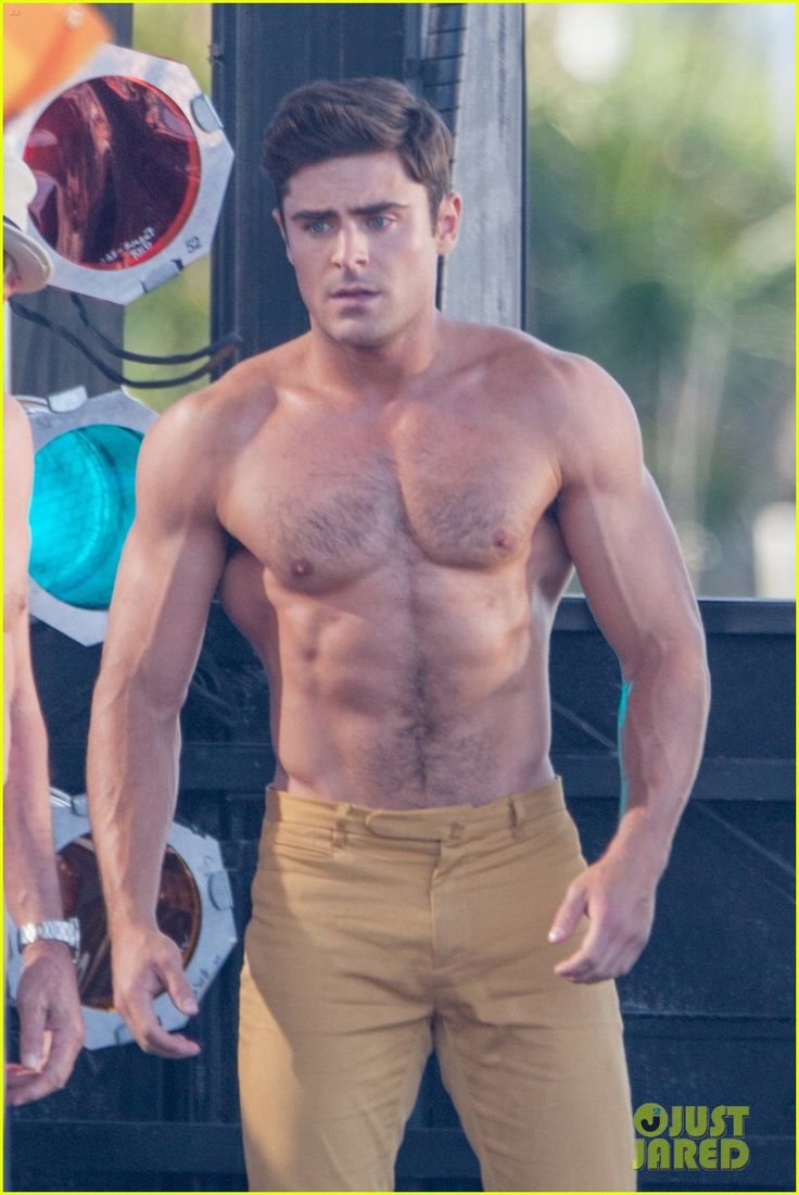 02292016 ¿QUIERES SABER CÓMO ES EL PENE DE ZAC EFRON_ FOTO 1 - Manhunt  Diario